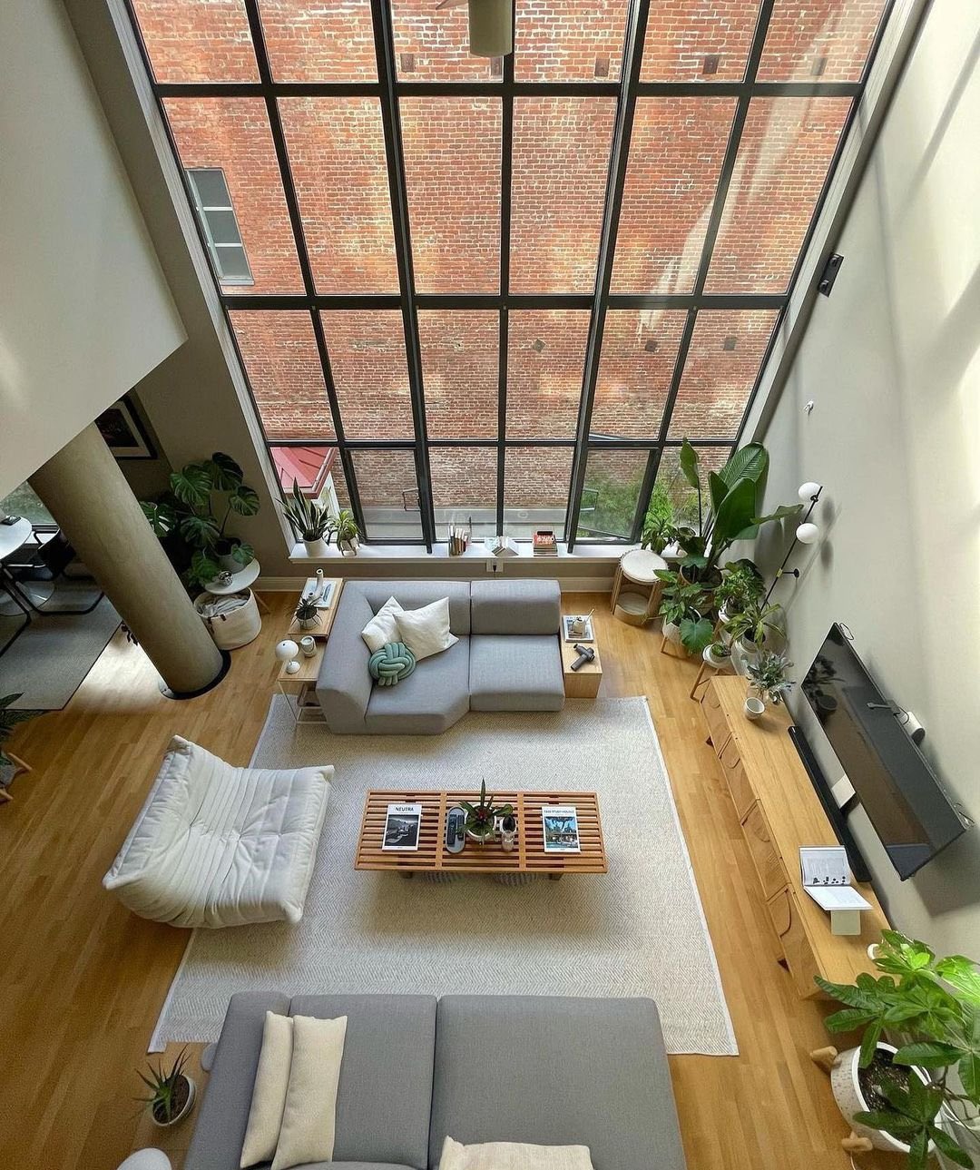 Decorating to Maximize Space - www.Wisconsin.condos
